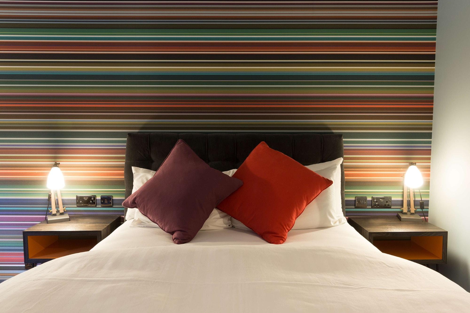 Village Hotel Warrington Eksteriør billede